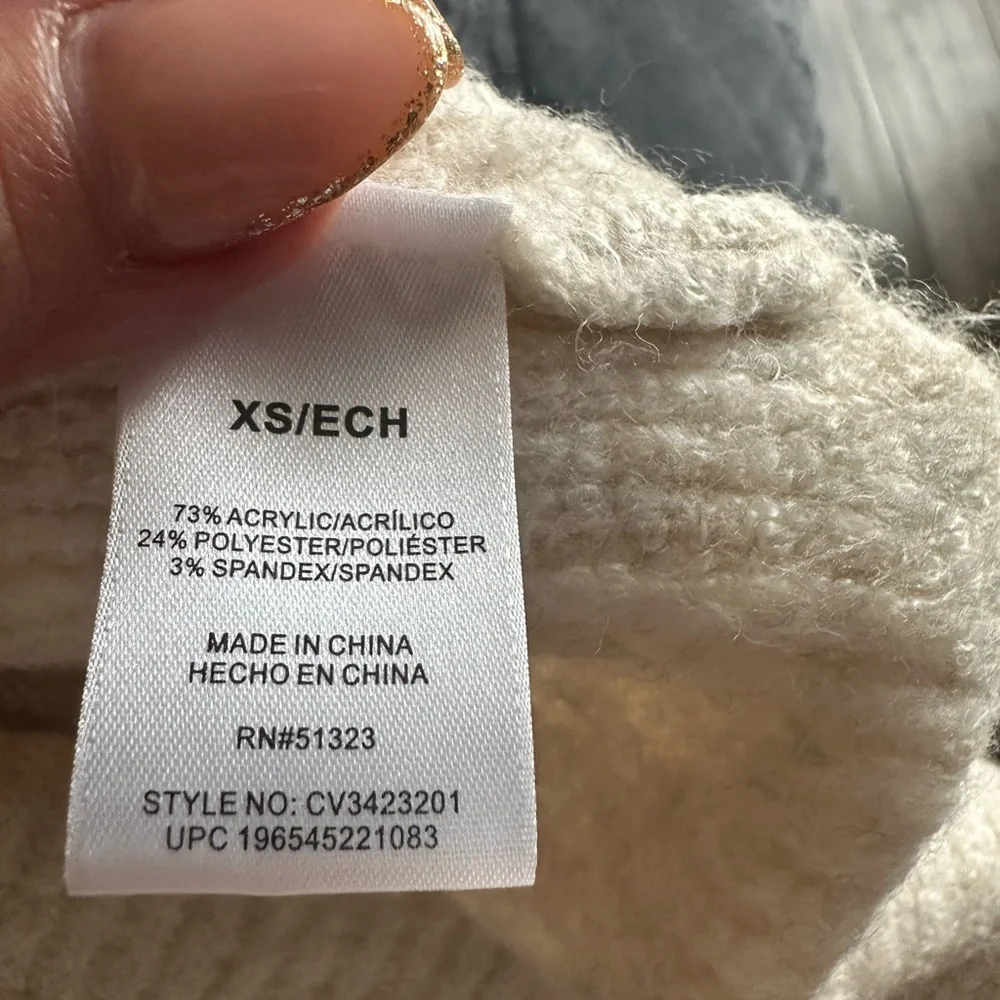 Vince Camuto Women’s Sweater Vest Size XS - Picture 4 of 8